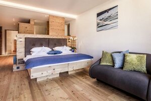 angenehmes Zimmer für die Fortbildung AMS Skiwinter In der Praxis Techniken erlernen und üben